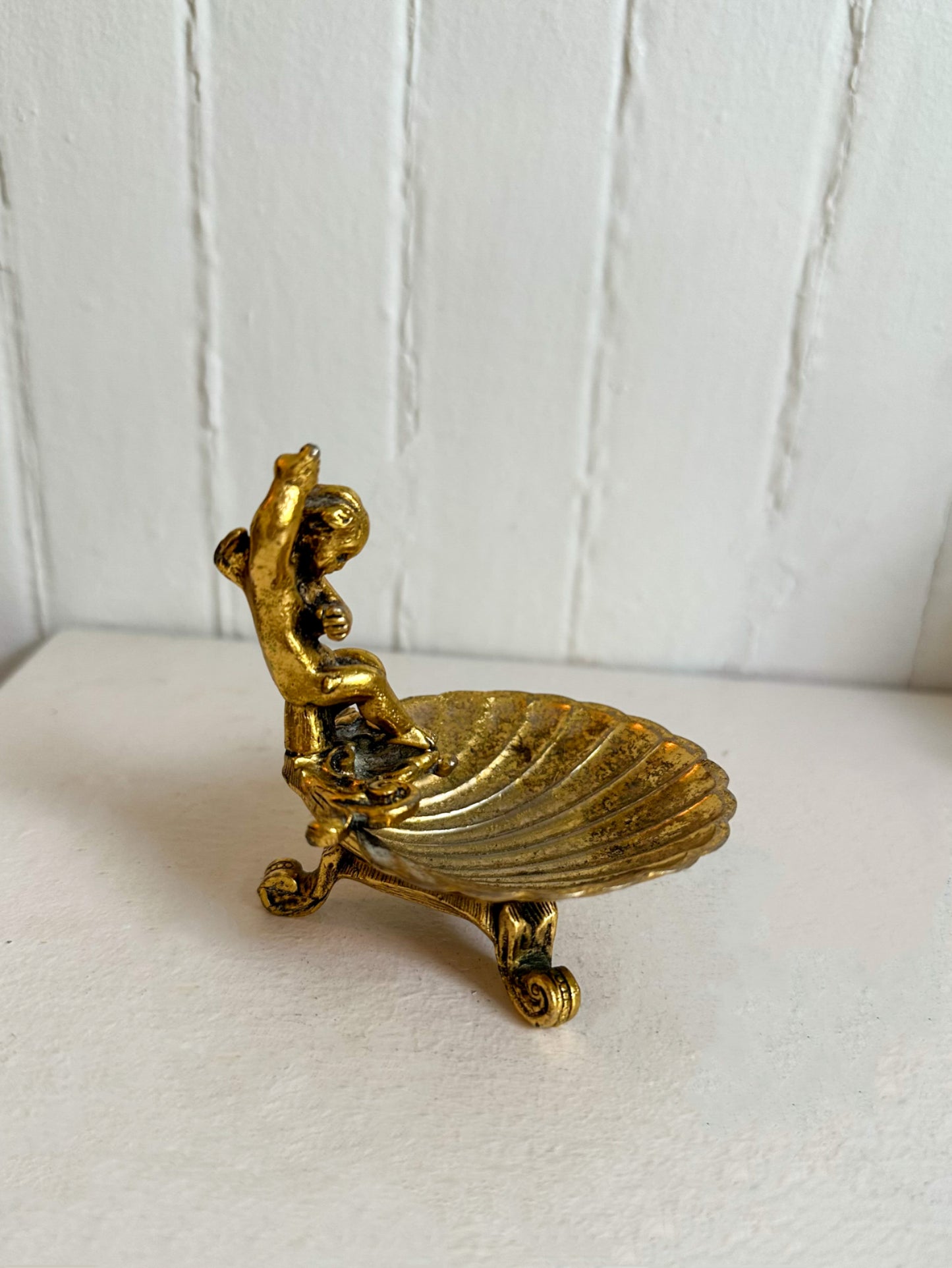 Mini Cherub Shell Ring Dish