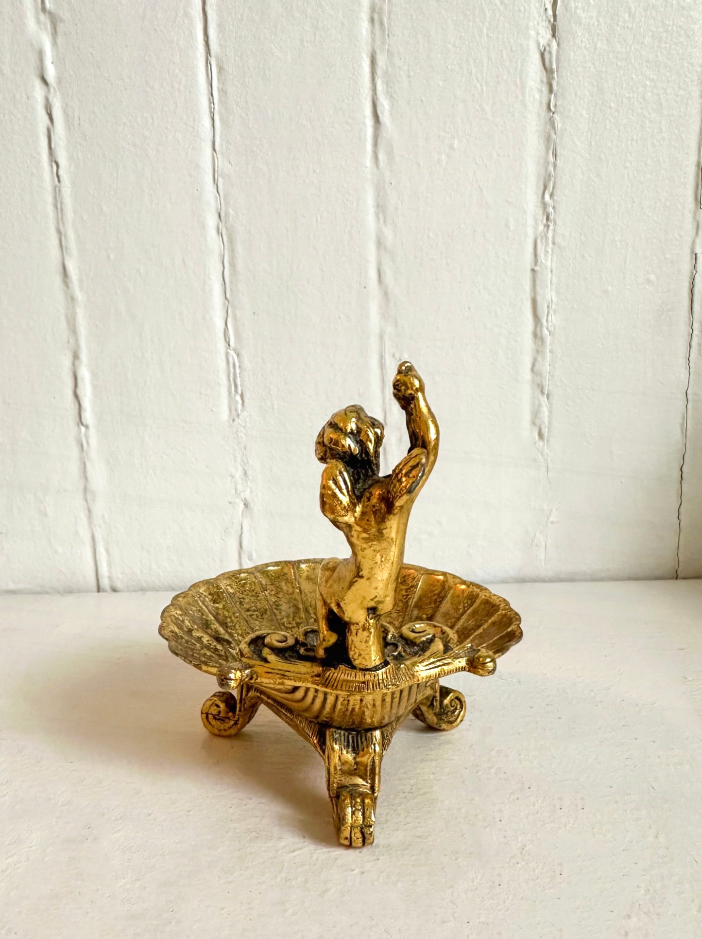 Mini Cherub Shell Ring Dish
