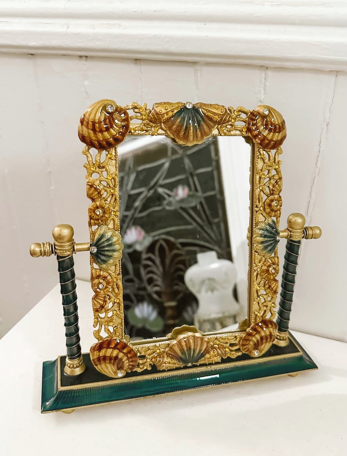 Vintage Seashell Vanity Mirror