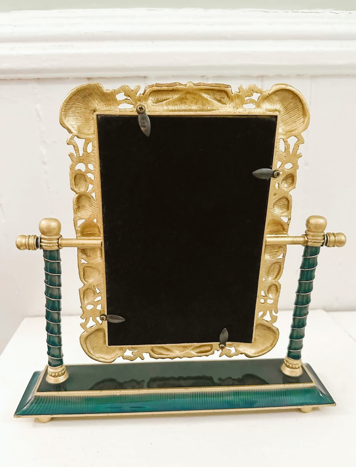 Vintage Seashell Vanity Mirror