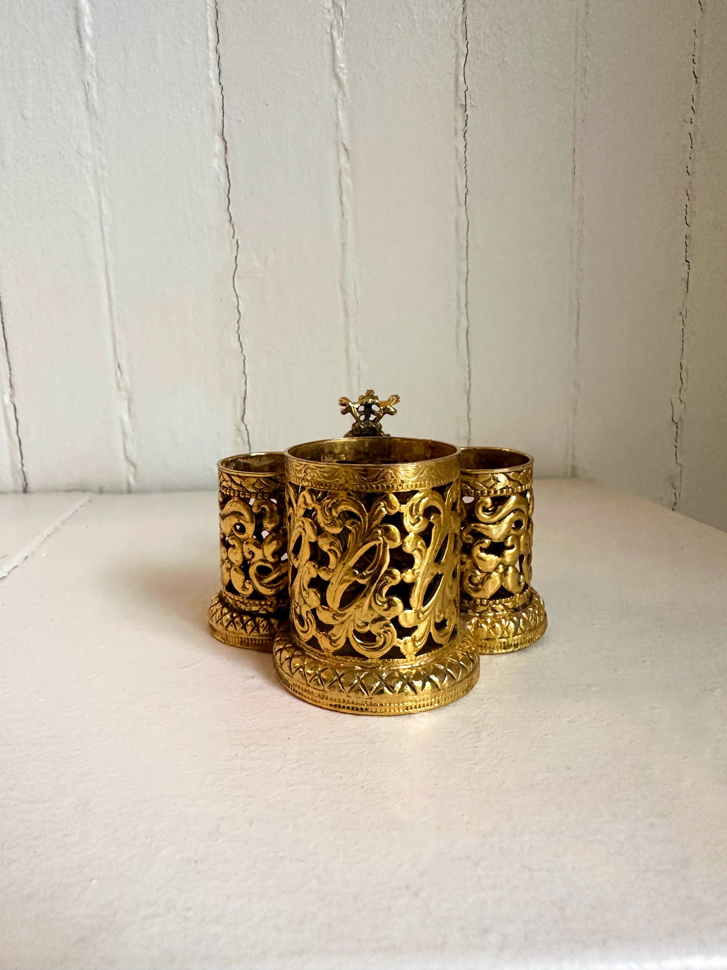 Vintage Gold Swan Lipstick Holder