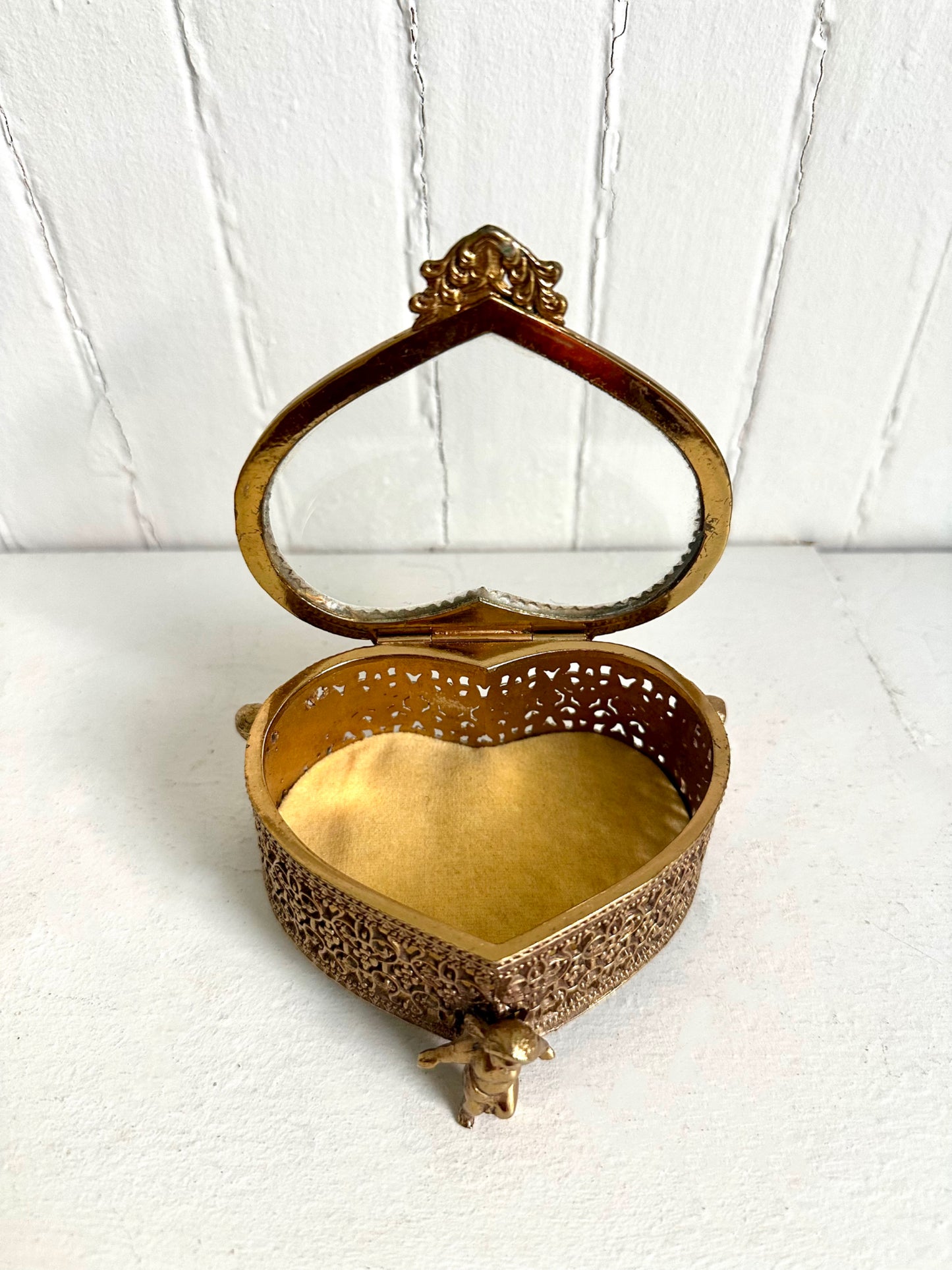 Vintage Gold Heart Trinket / Jewelry Box with Cherubs