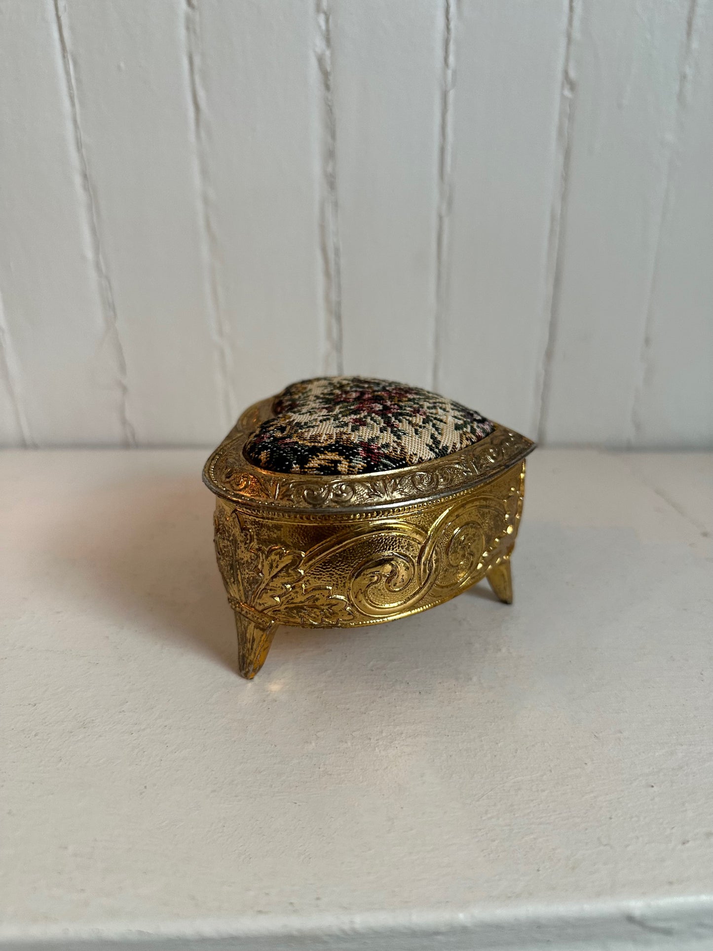 Vintage Gold Needlepoint Heart Trinket Jewelry Box