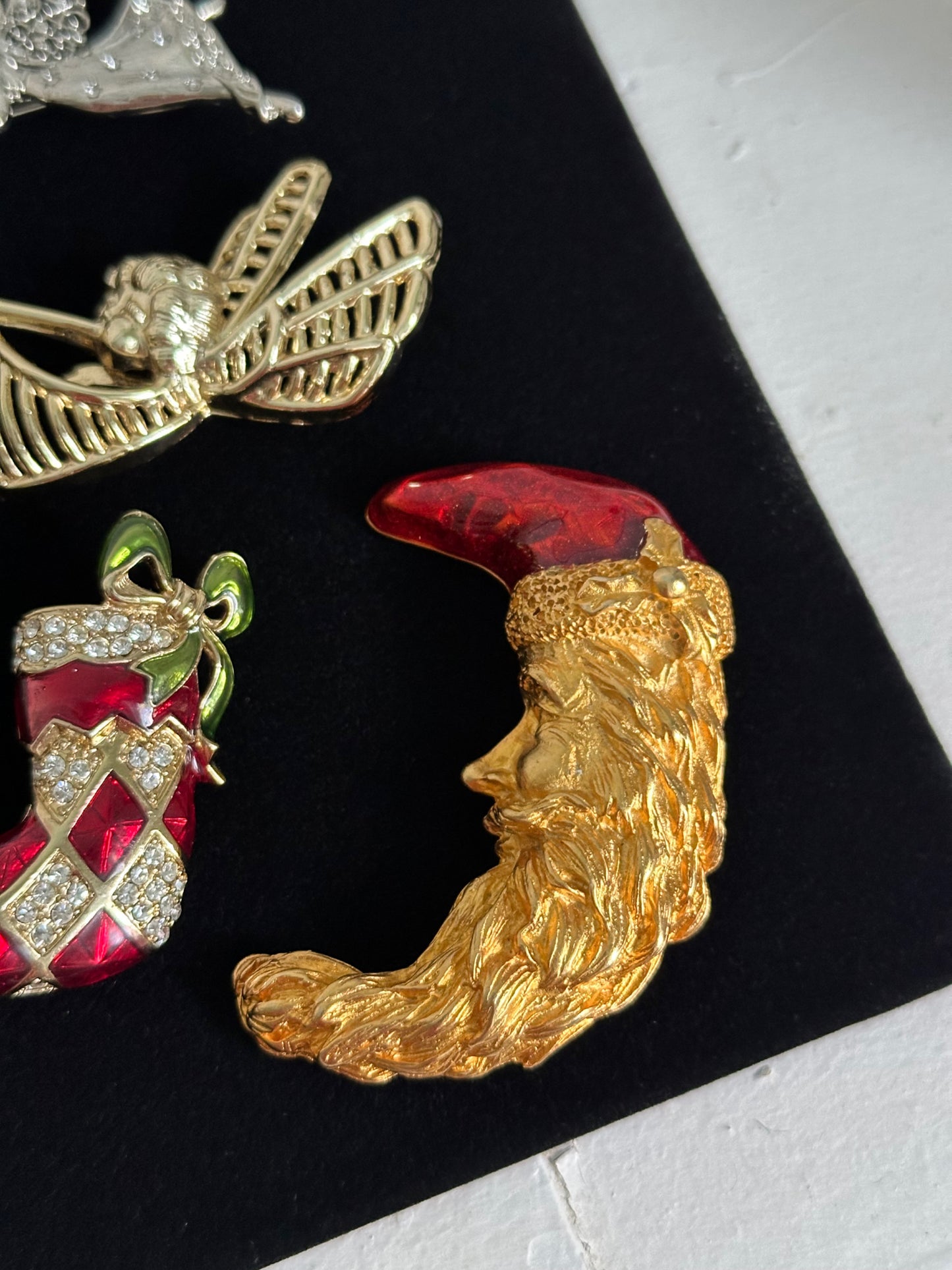 Vintage Large Gold Santa Claus Crescent Moon Pin