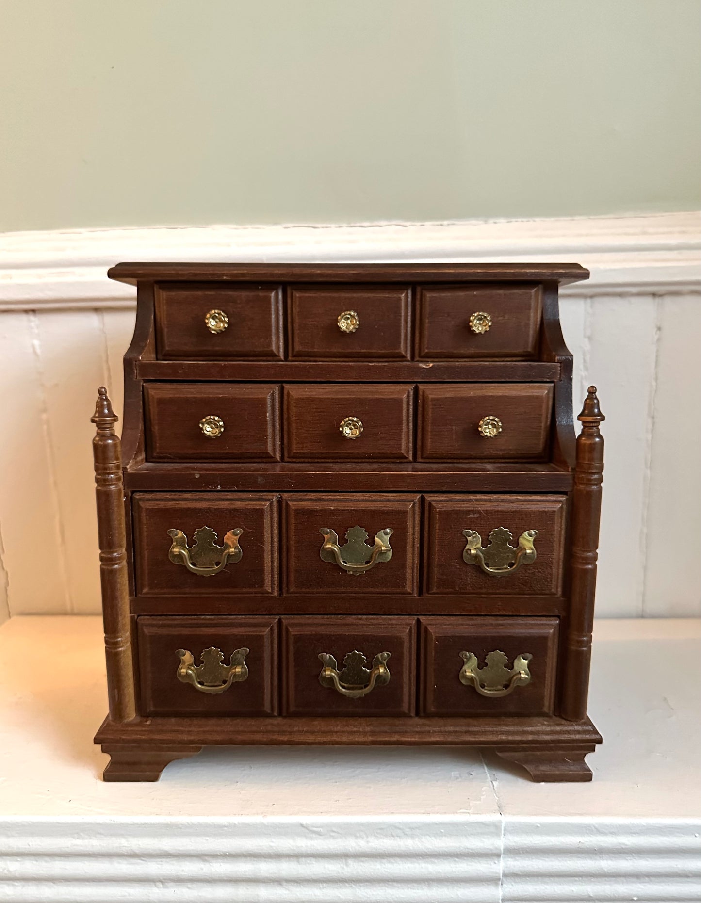 Vintage Dresser Jewelry Box
