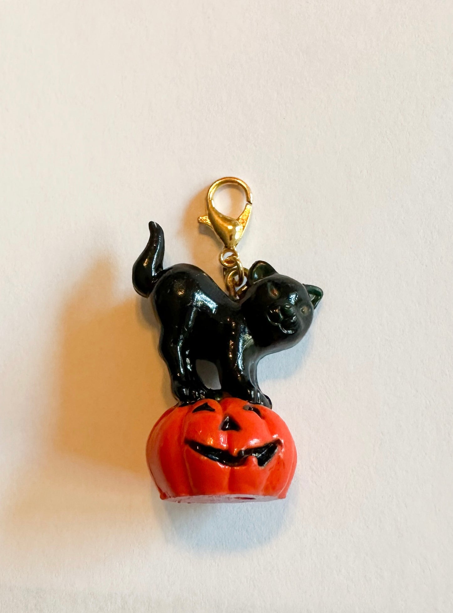 Vintage Black Cat Halloween Charm
