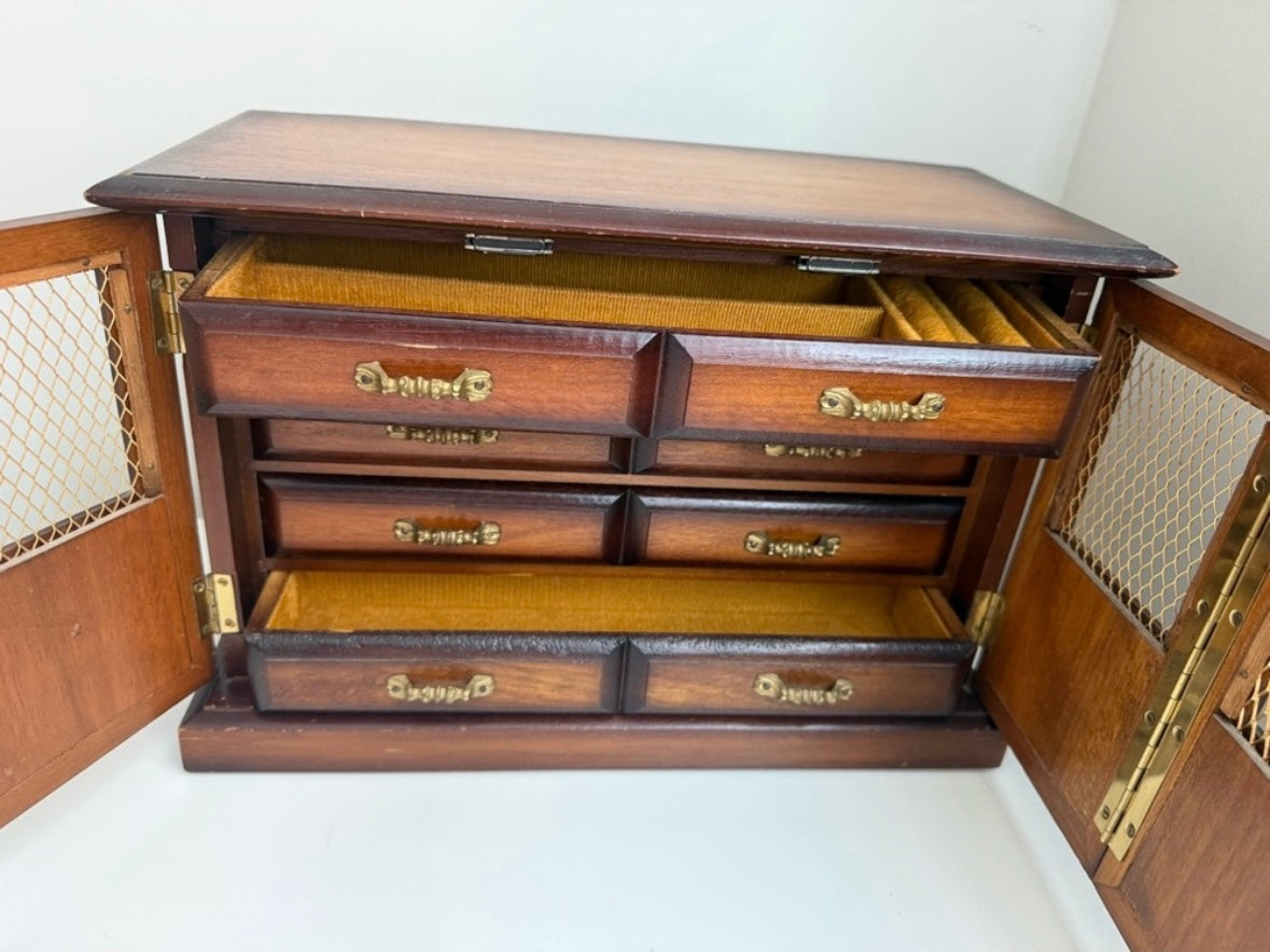 Vintage Jewelry Box