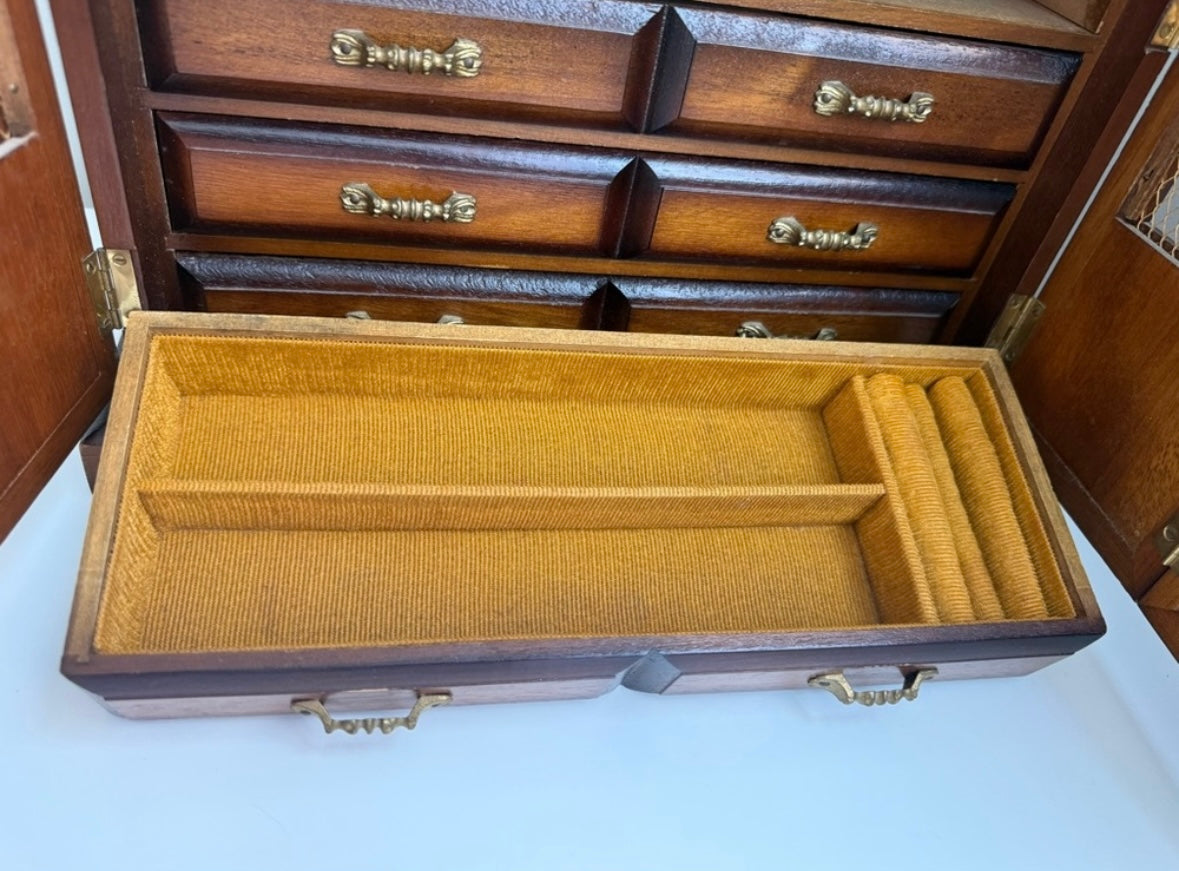 Vintage Jewelry Box
