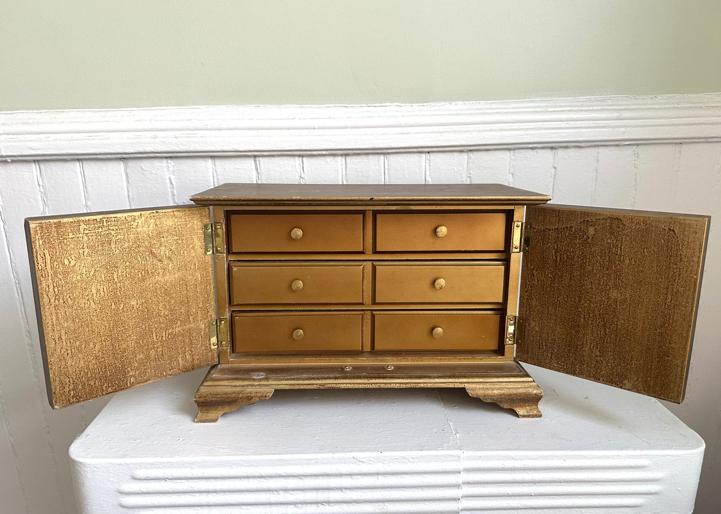 Vintage Wood Jewelry Box