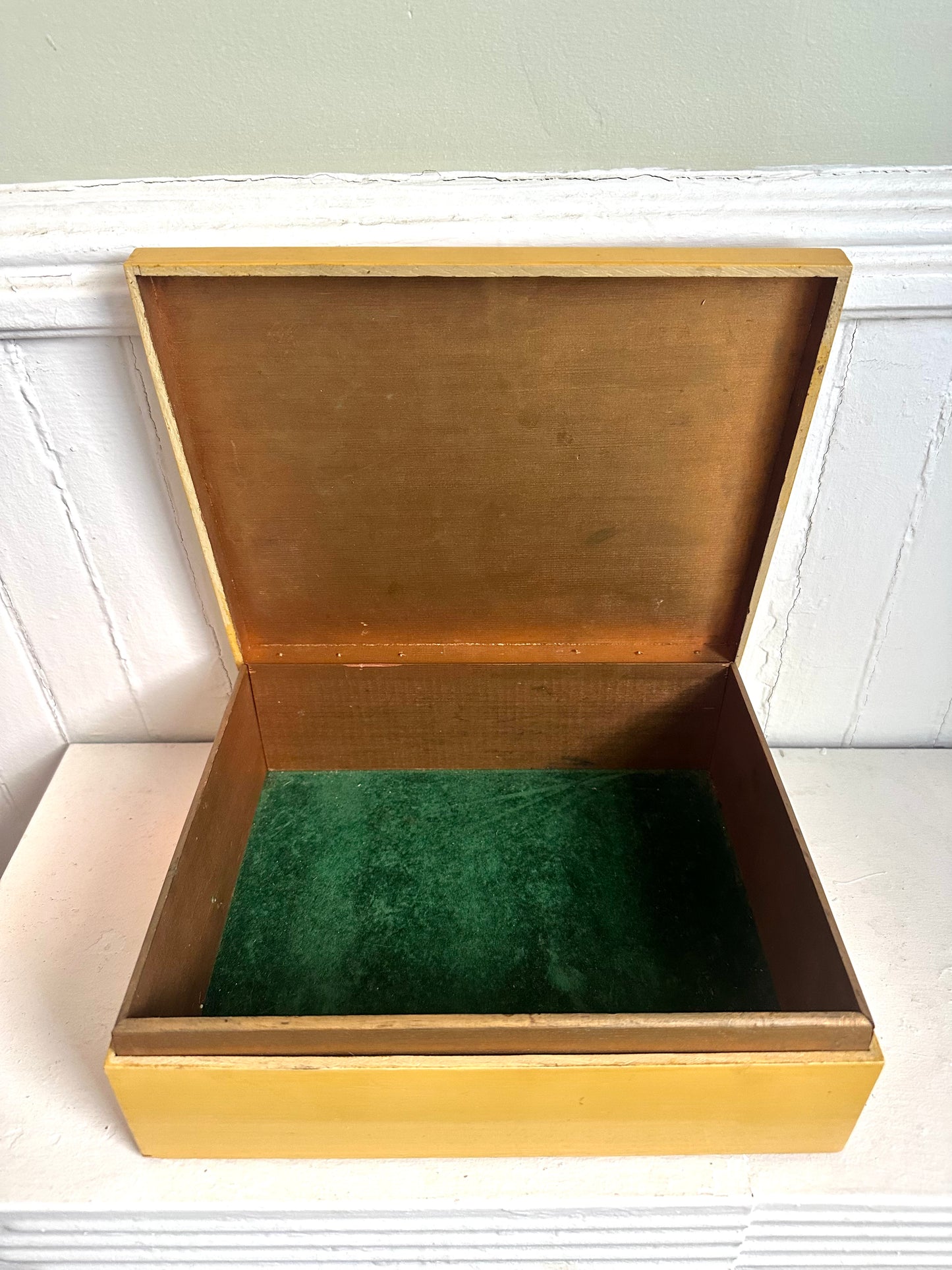 Vintage Ballerina Wood Jewelry / Storage Box