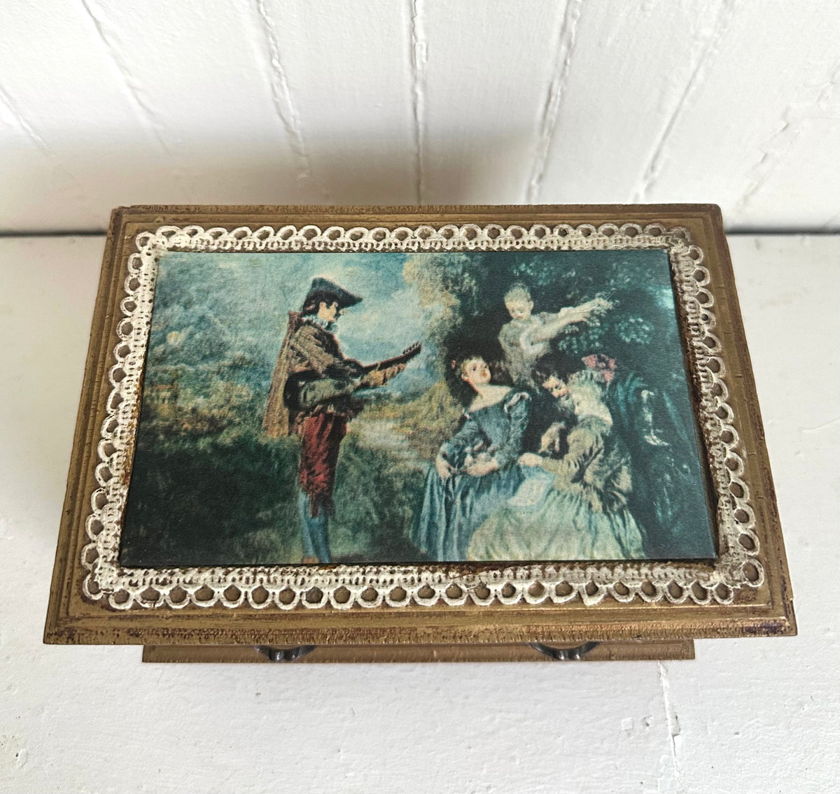Vintage Small Wood Jewelry Box