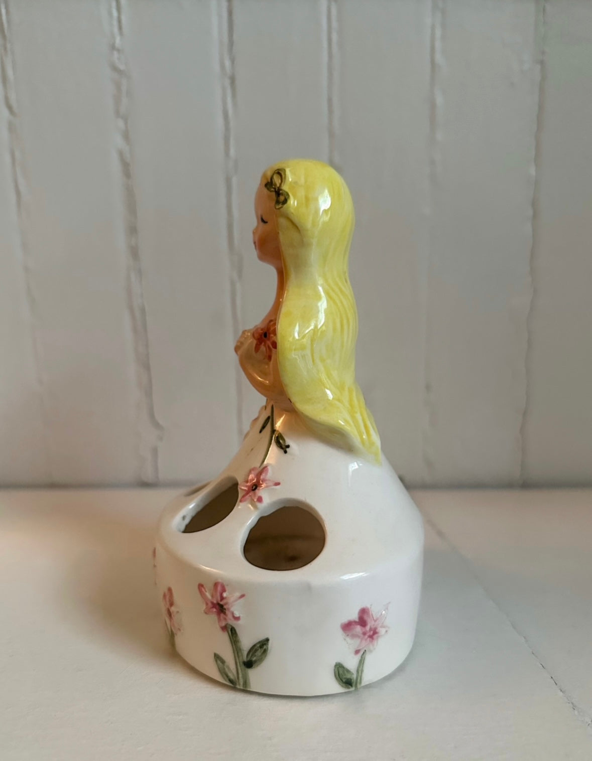 Midcentury Flower Girl Lipstick Holder