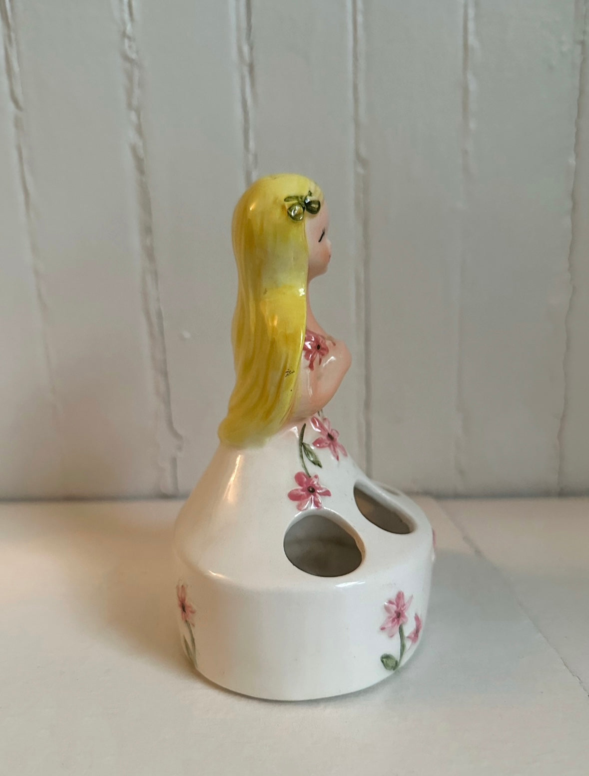 Midcentury Flower Girl Lipstick Holder