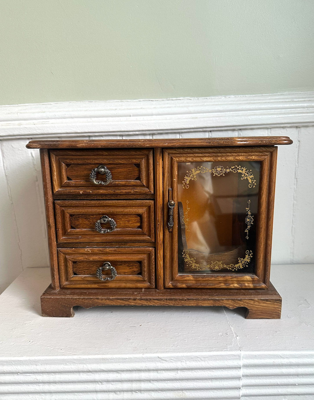 Vintage Wood Rotating Jewelry Box
