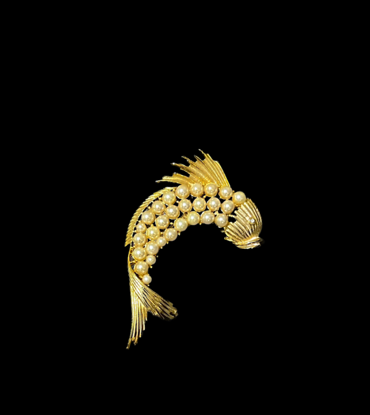 Vintage Gold Pearl Fish Pin