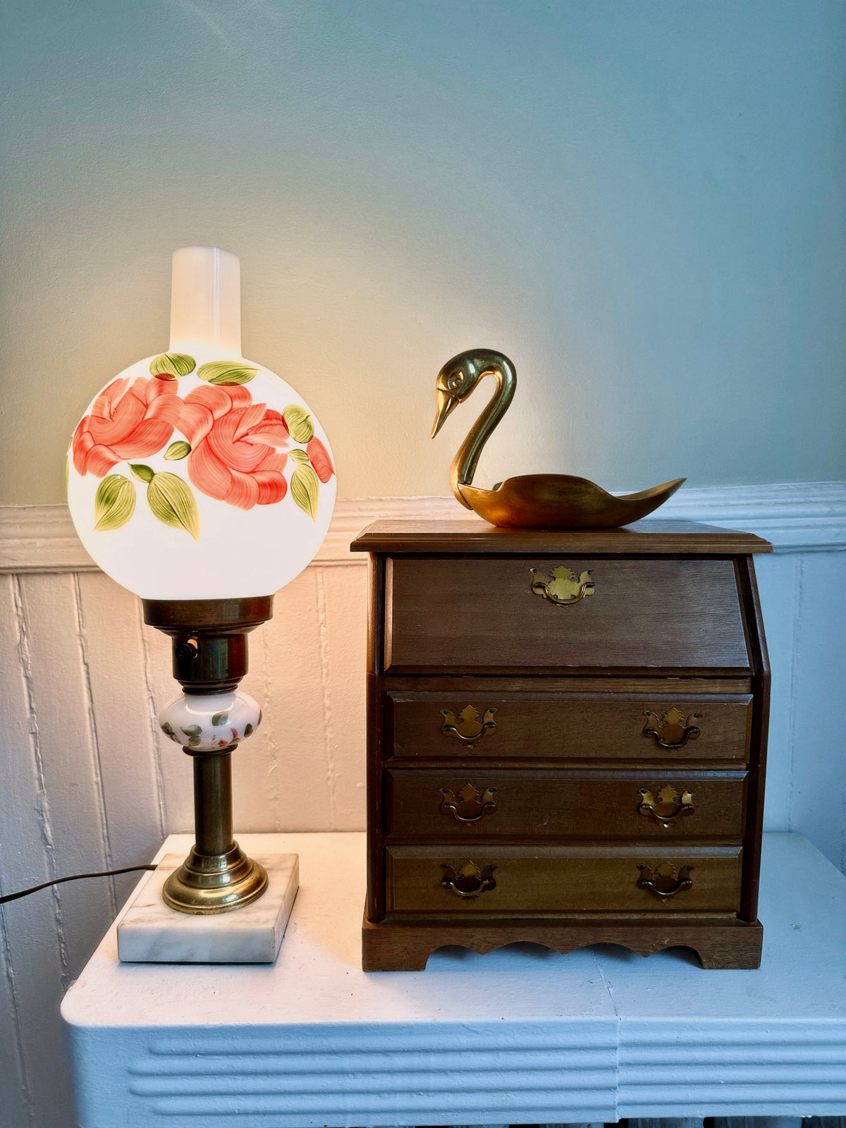 Vintage Floral Hurricane Lamp